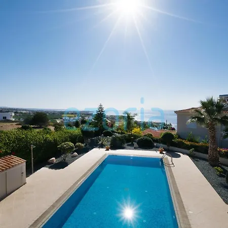 Villa Felicia In Sea Caves *