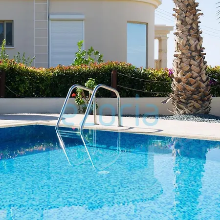Villa Felicia In Sea Caves Pafos